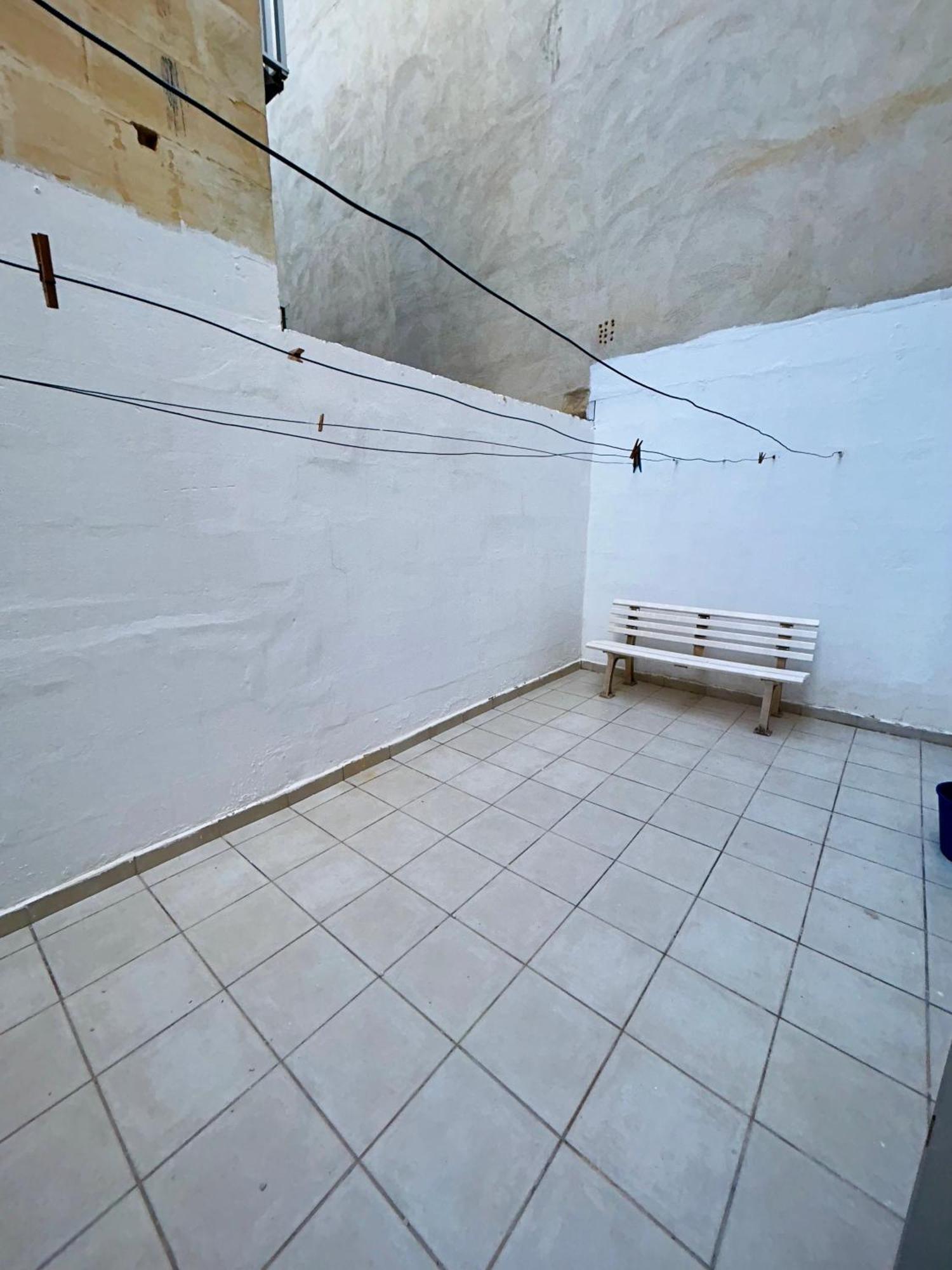 Beach Front 3-Bedroom Holiday Home Mellieħa Εξωτερικό φωτογραφία