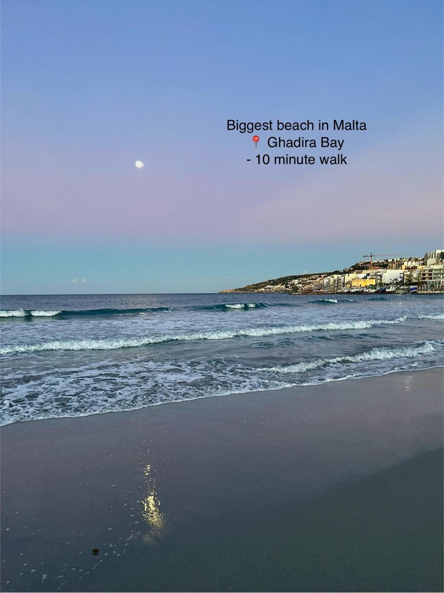 Beach Front 3-Bedroom Holiday Home Mellieħa Εξωτερικό φωτογραφία